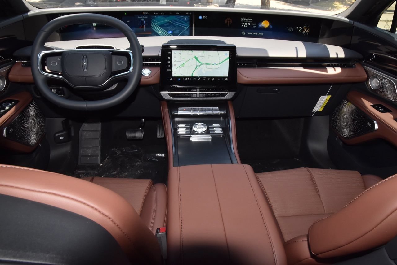 New 2026 Lincoln Nautilus Reserve AWD/4WD image 23