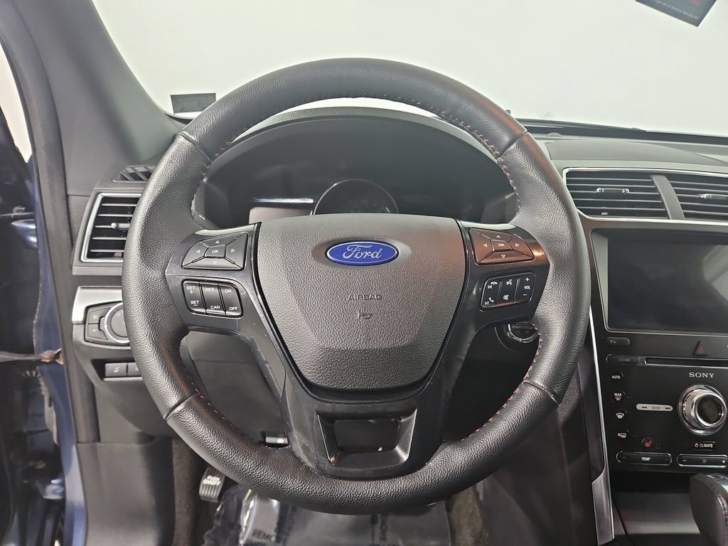 Used 2018 Ford Explorer Sport AWD/4WD image 15