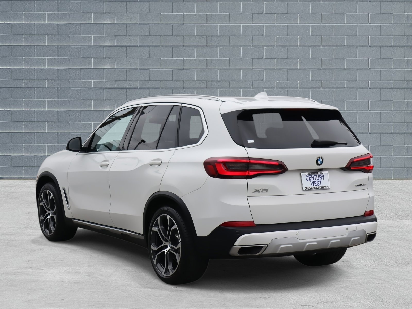 Used 2021 BMW X5 sDrive40i w/ Premium Package image 7