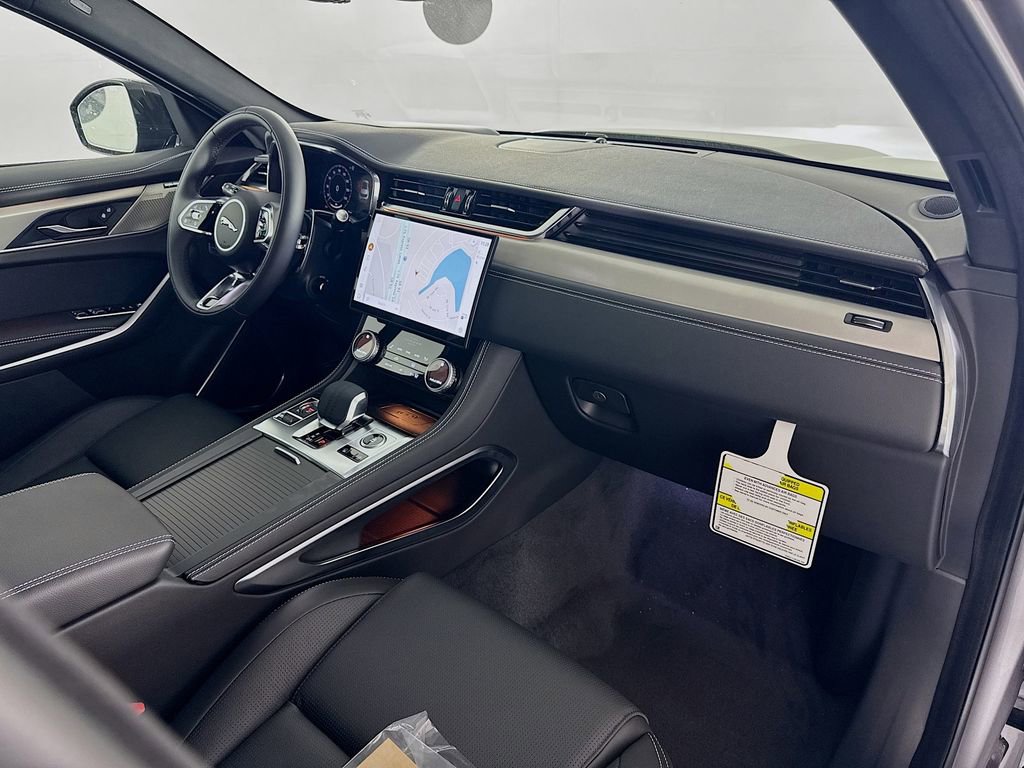 New 2026 Jaguar F-PACE R-Dynamic S image 29