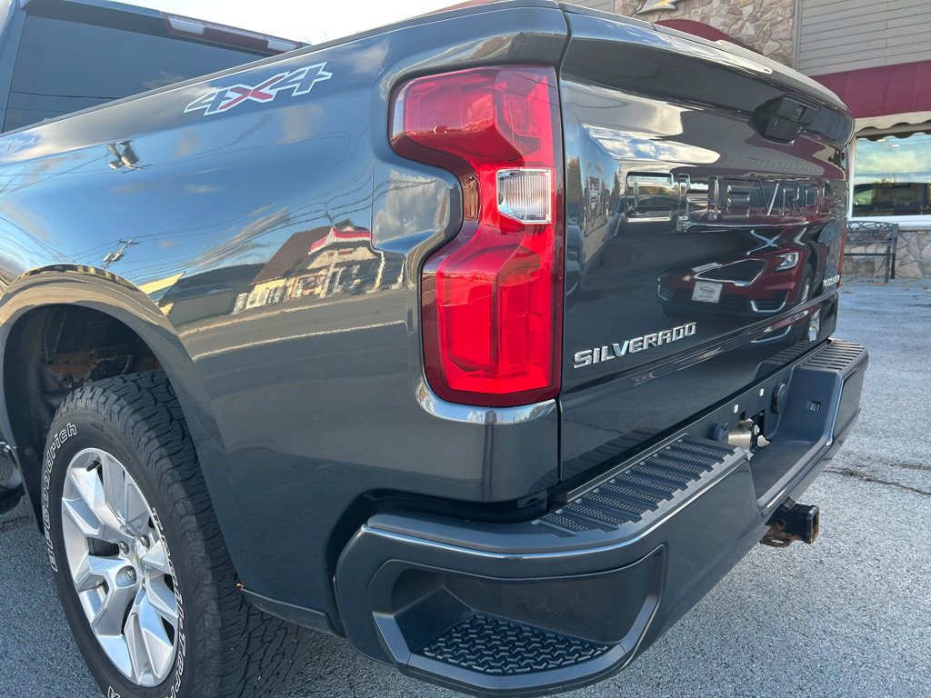 Used 2019 Chevrolet Silverado 1500 Custom w/ Custom Convenience Package image 12