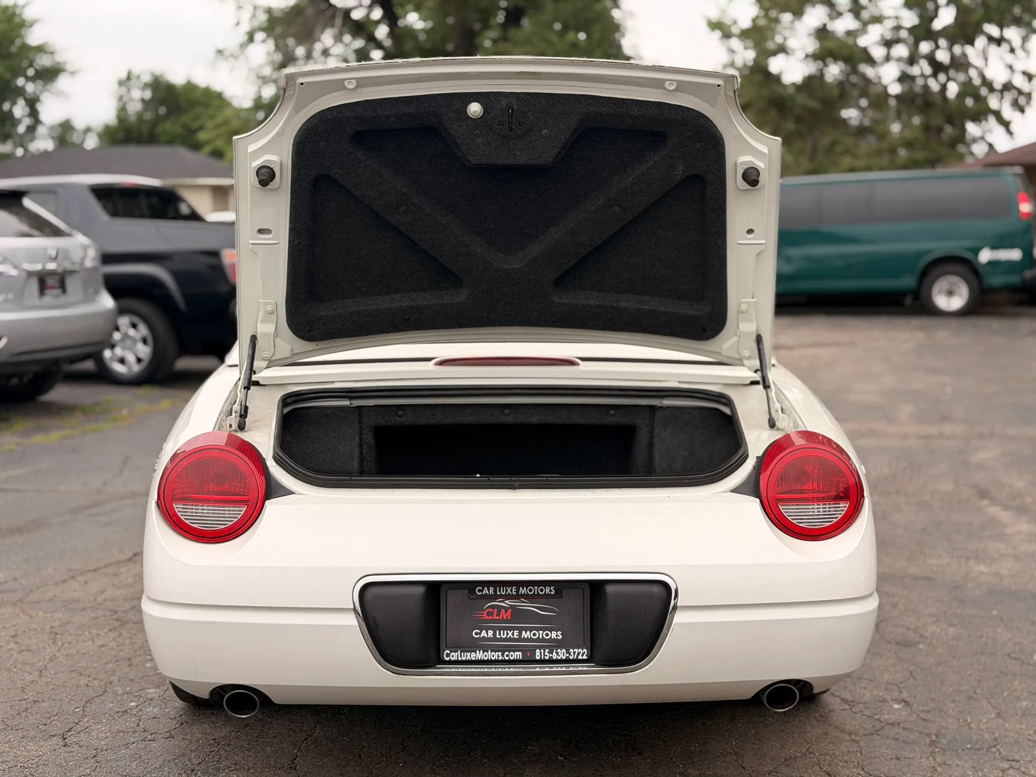 Used 2002 Ford Thunderbird RWD image 12