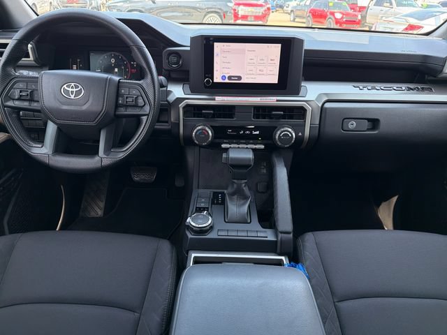 Used 2025 Toyota Tacoma SR5 AWD/4WD image 9