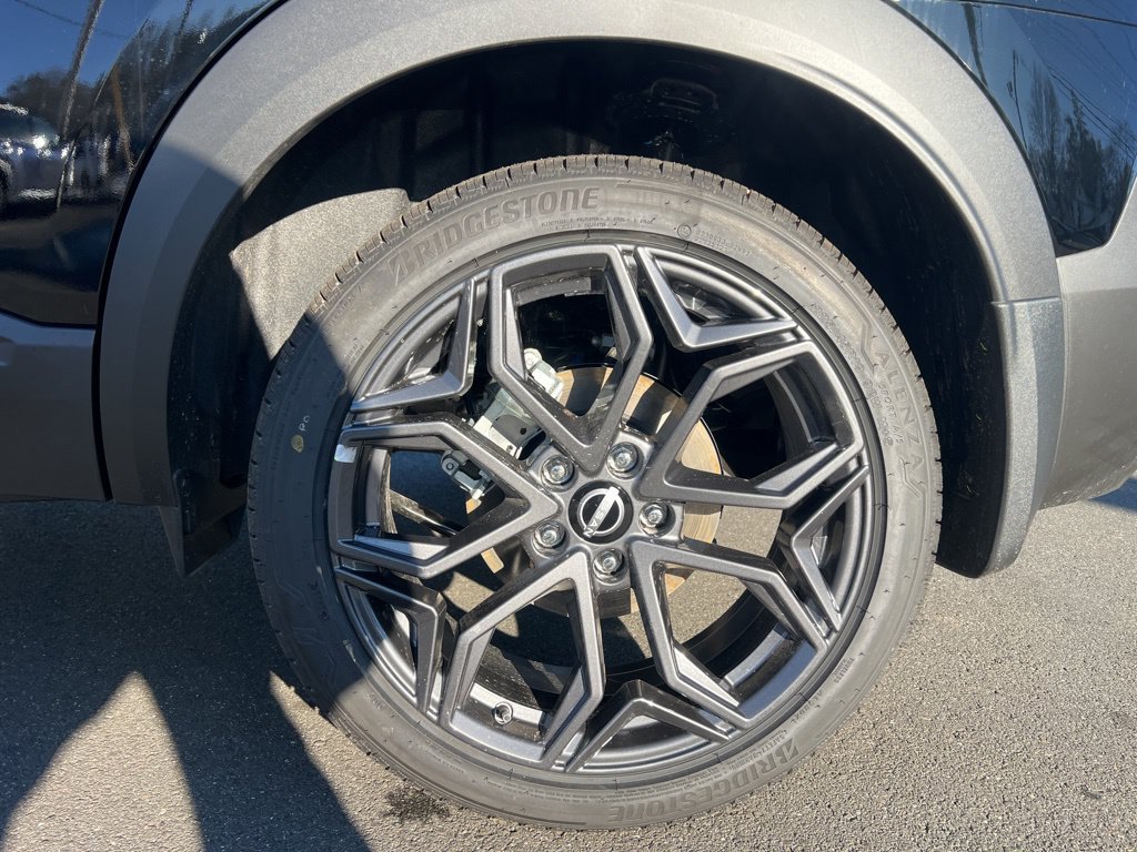 New 2026 Nissan Kicks SR w/ Cold Weather Package AWD/4WD image 21