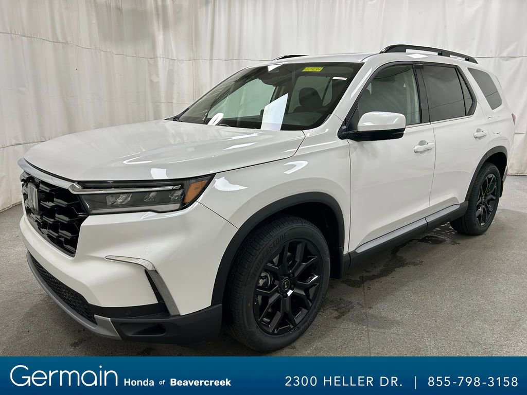 New 2025 Honda Pilot Touring image 3