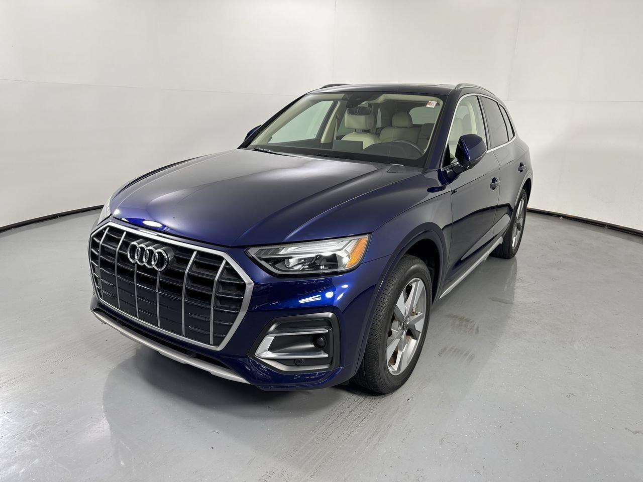 Used 2023 Audi Q5 2.0T Premium w/ Convenience Package AWD/4WD image 24