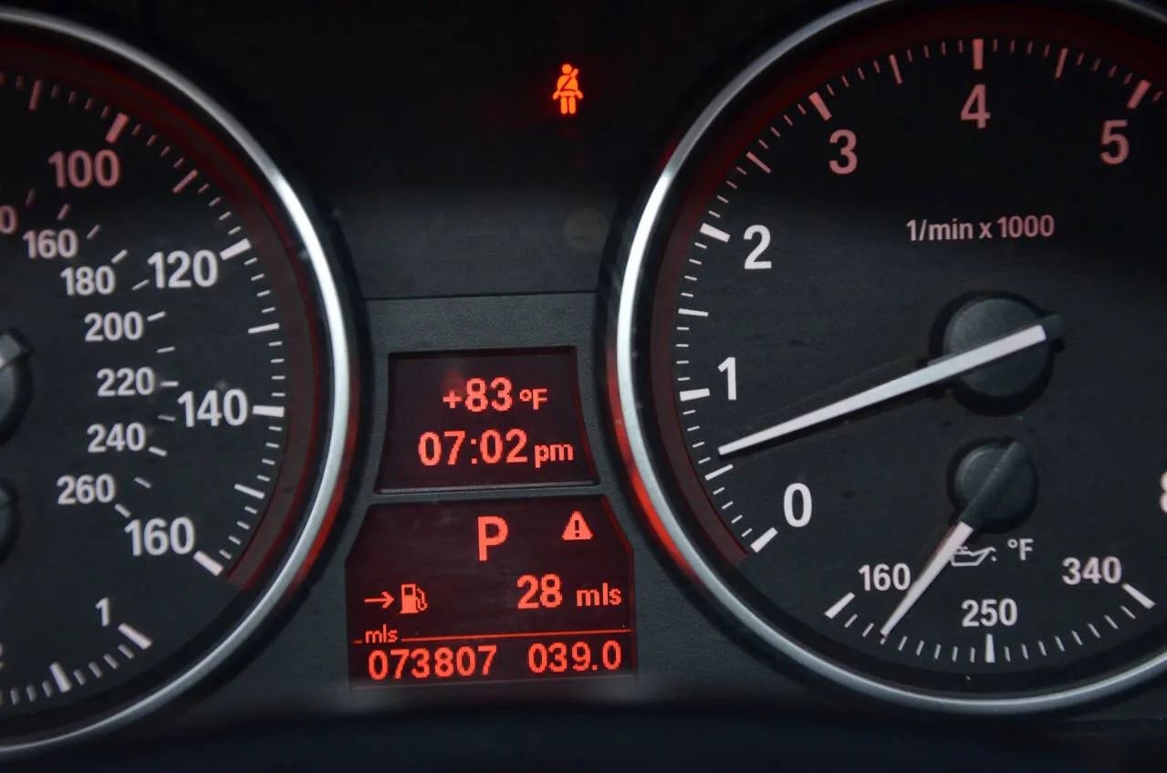 Used 2013 BMW 328i Convertible image 31