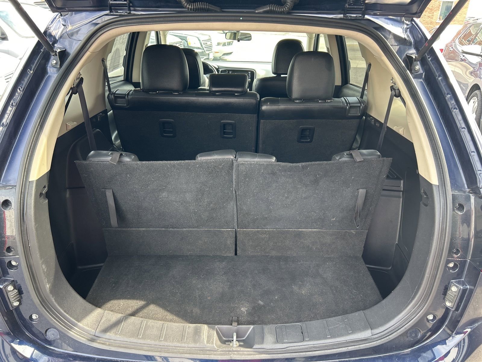 Used 2016 Mitsubishi Outlander SE image 6