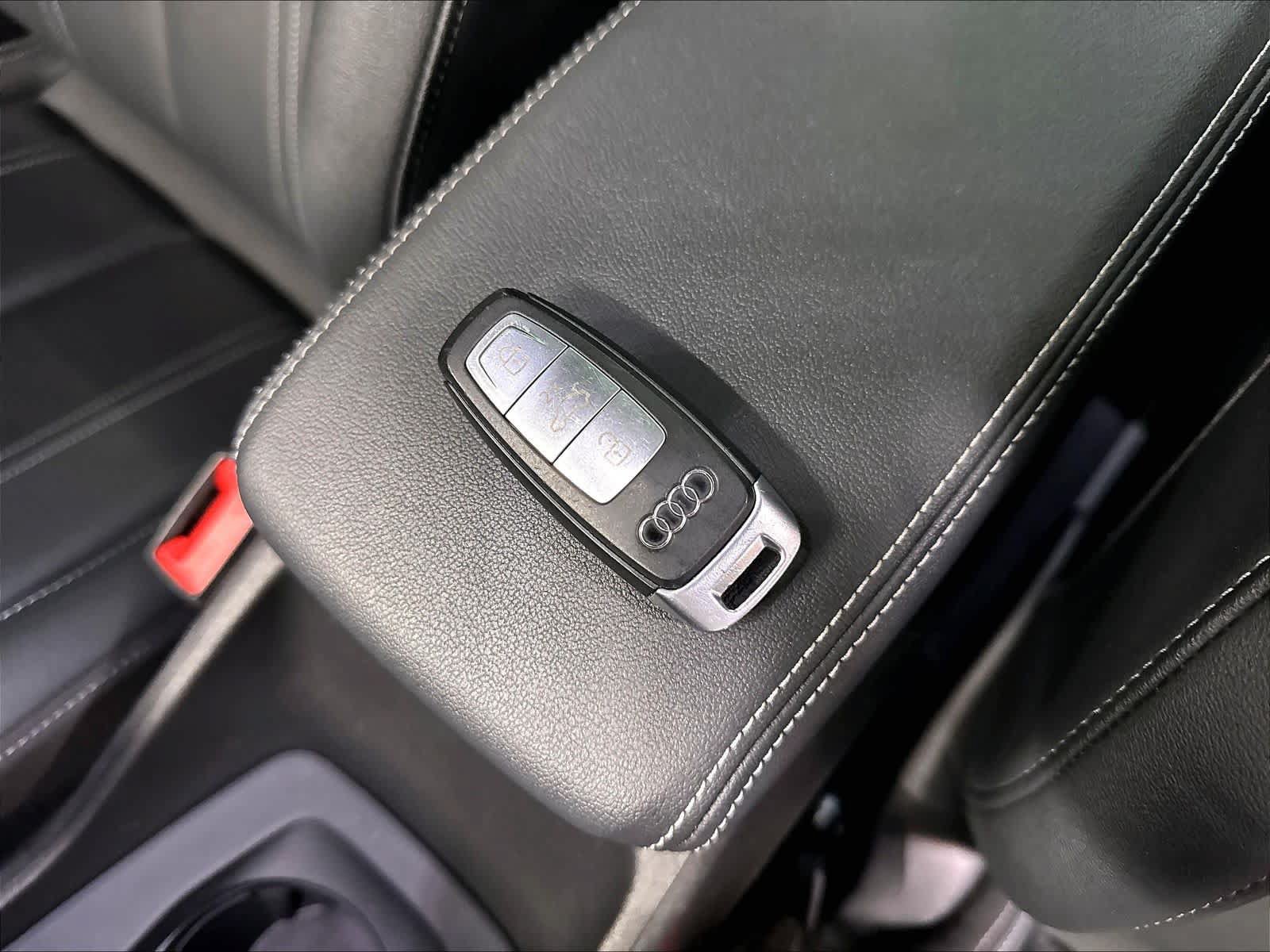 Used 2023 Audi Q4 e-tron Premium Plus AWD/4WD image 12