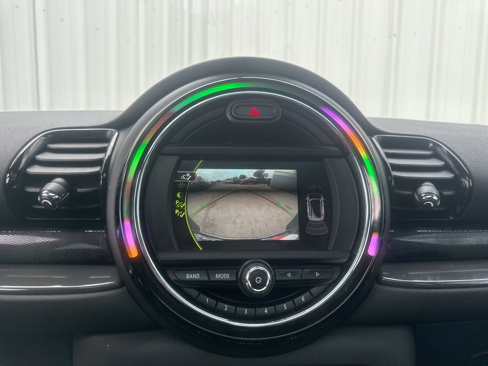 Used 2016 MINI Cooper Clubman FWD image 24