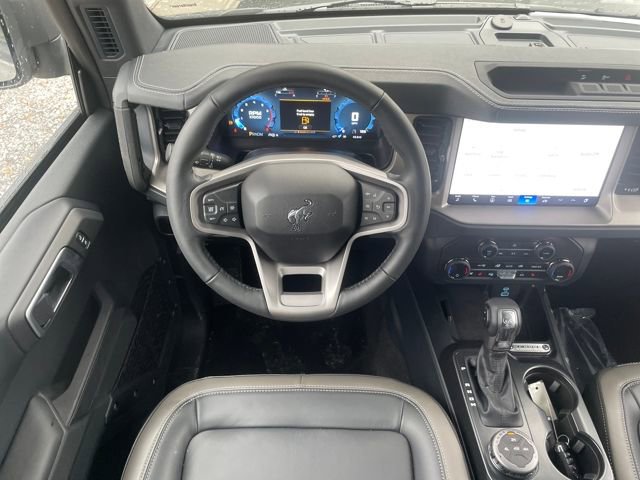 New 2025 Ford Bronco Outer Banks w/ Black Appearance Package image 14