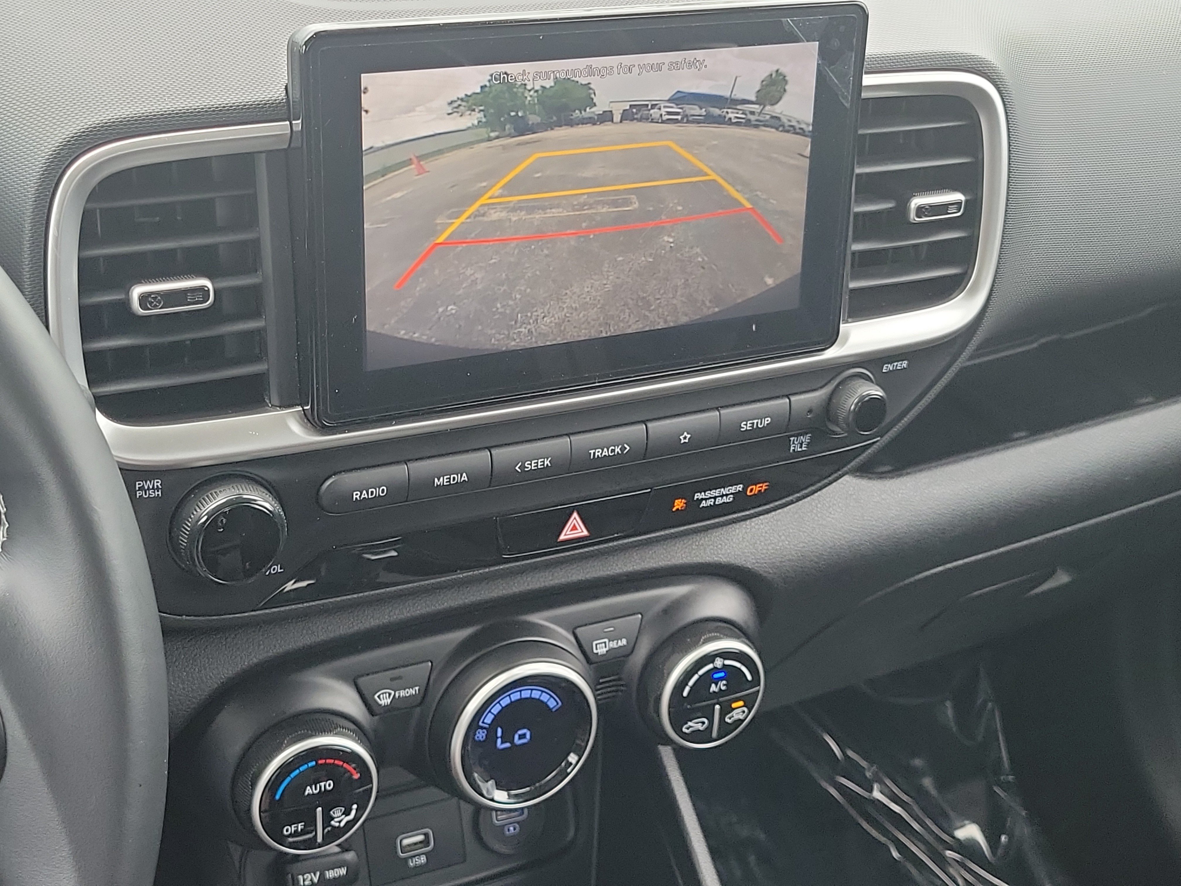 Used 2021 Hyundai Venue SEL FWD image 27