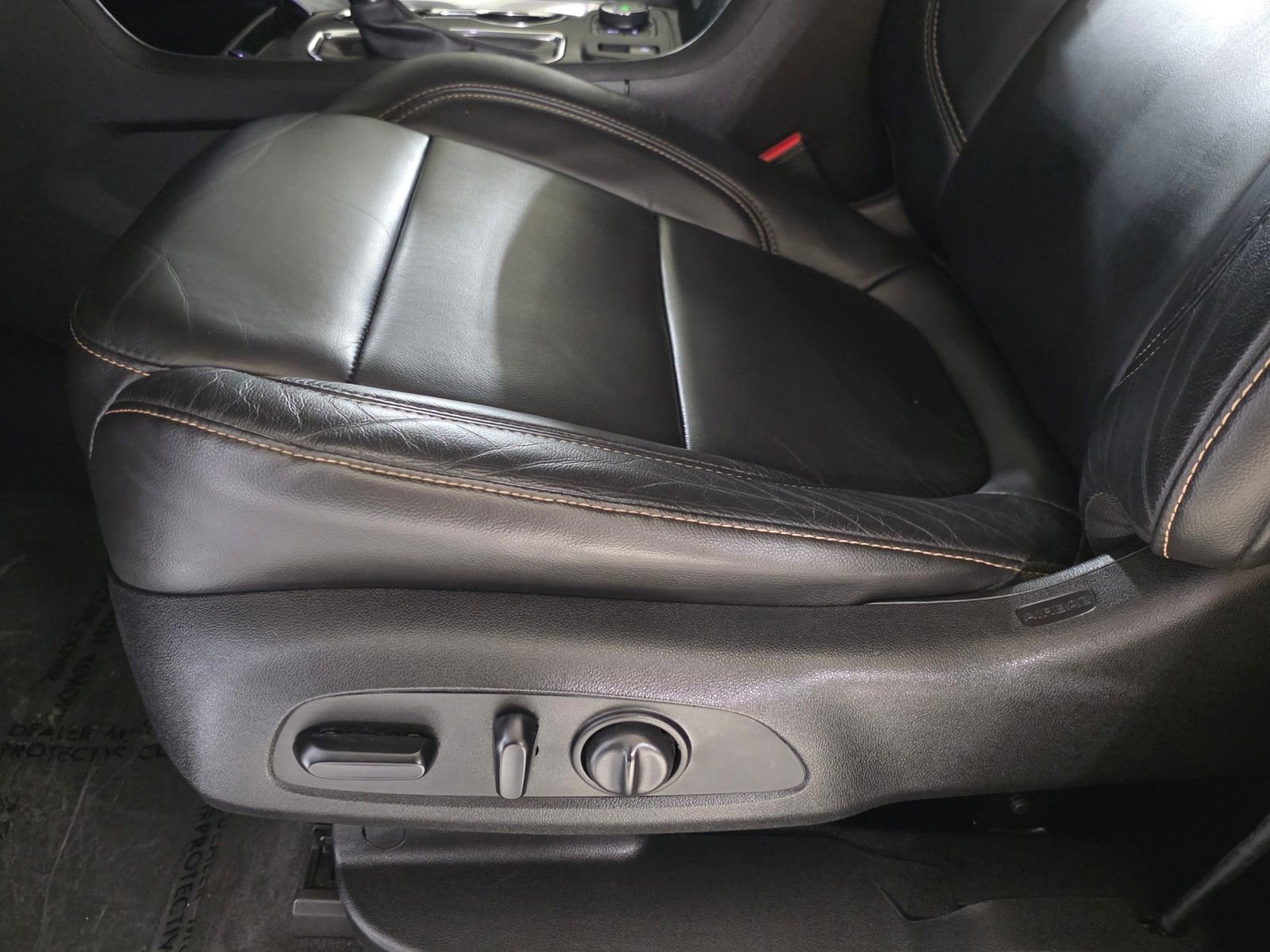 Used 2020 Chevrolet Traverse RS image 25