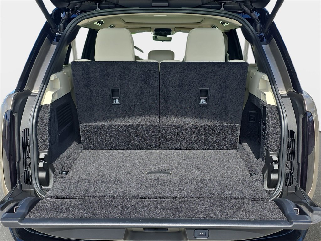 Certified 2024 Land Rover Range Rover Long Wheelbase SE image 15