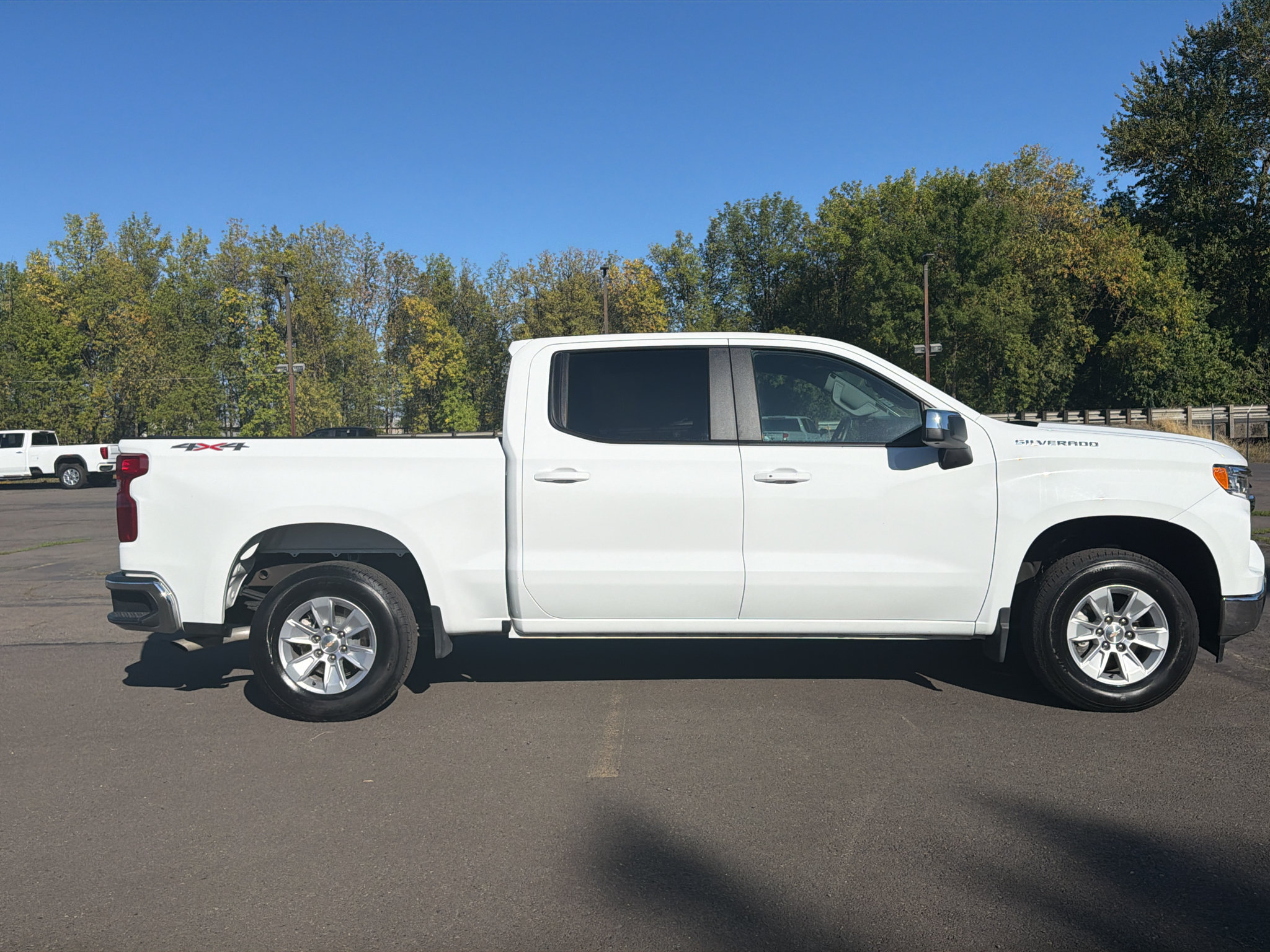 Used 2026 Chevrolet Silverado 1500 LT AWD/4WD image 9