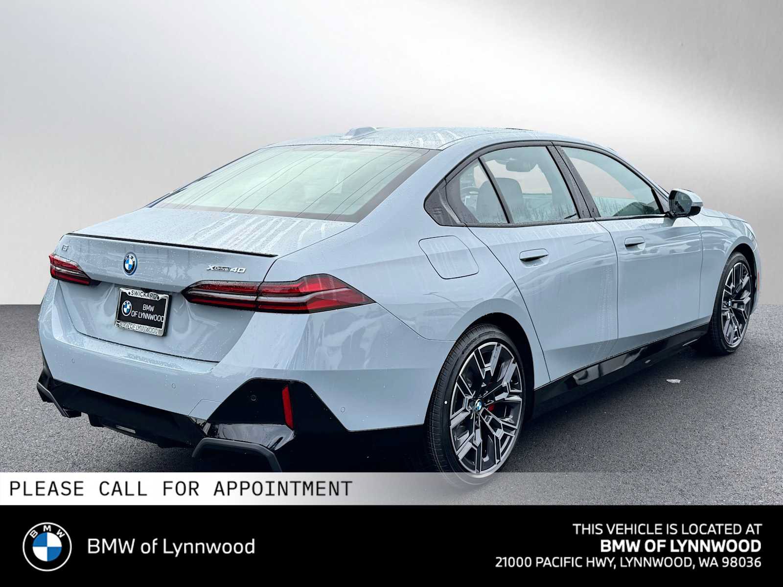New 2026 BMW i5 eDrive40 w/ M Sport Package AWD/4WD image 3