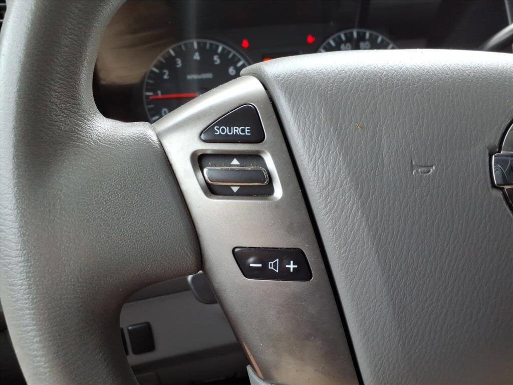 Used 2016 Nissan NV 2500 SV w/ Back Door Glass Package image 20