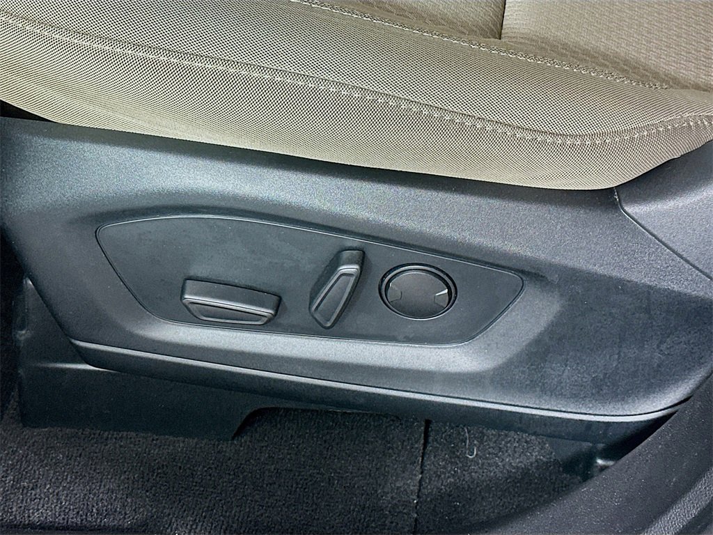 Used 2023 Ford Explorer XLT image 22