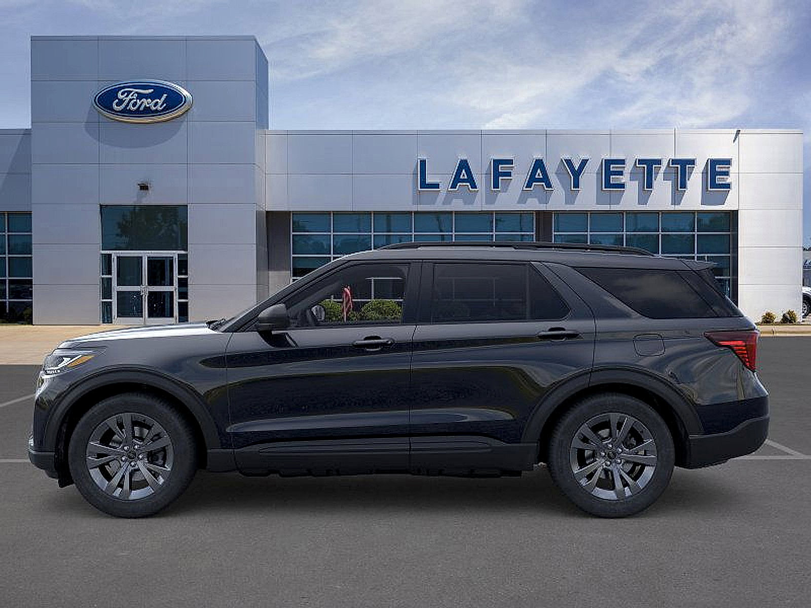 New 2026 Ford Explorer Active w/ Active Comfort Package image 3