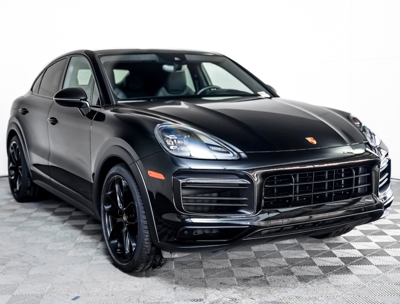 Certified 2023 Porsche Cayenne GTS image 8
