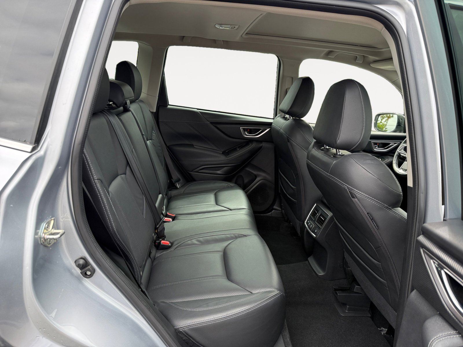 Used 2022 Subaru Forester Touring w/ Popular Package #2 AWD/4WD image 18