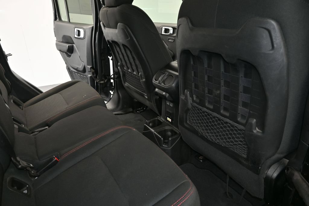 Used 2022 Jeep Gladiator Rubicon w/ Cold Weather Group AWD/4WD image 11