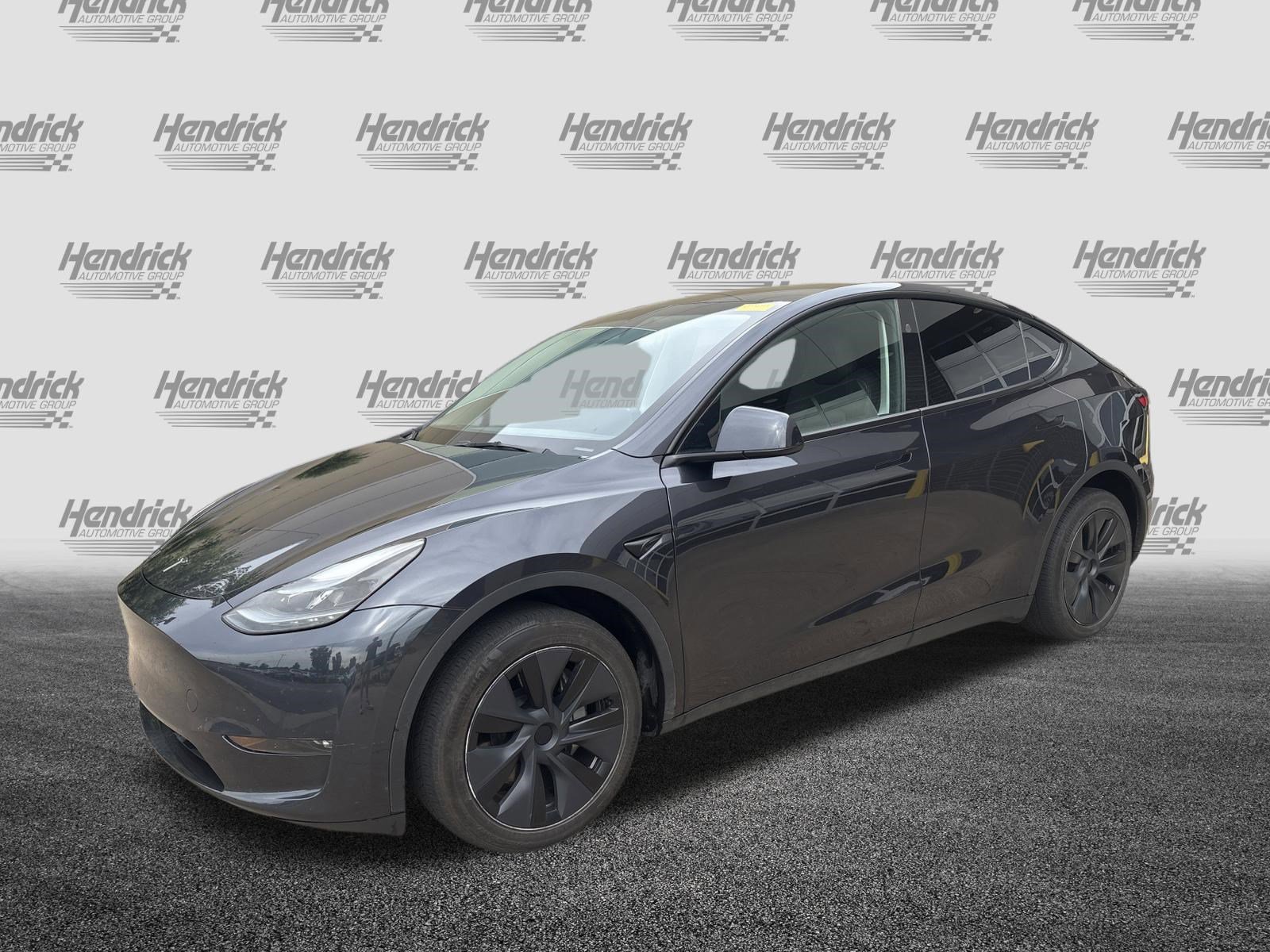 Used 2024 Tesla Model Y Long Range AWD/4WD image 5