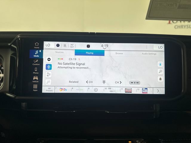 New 2025 Jeep Wrangler Rubicon w/ Steel Bumper Group image 15