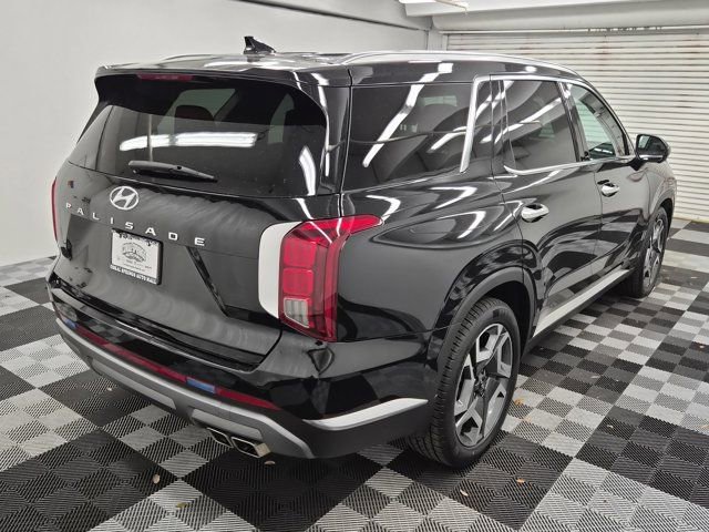 Used 2024 Hyundai Palisade Limited FWD image 6