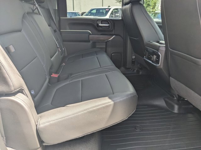 Used 2022 GMC Sierra 2500 SLT w/ SLT Convenience Package image 18