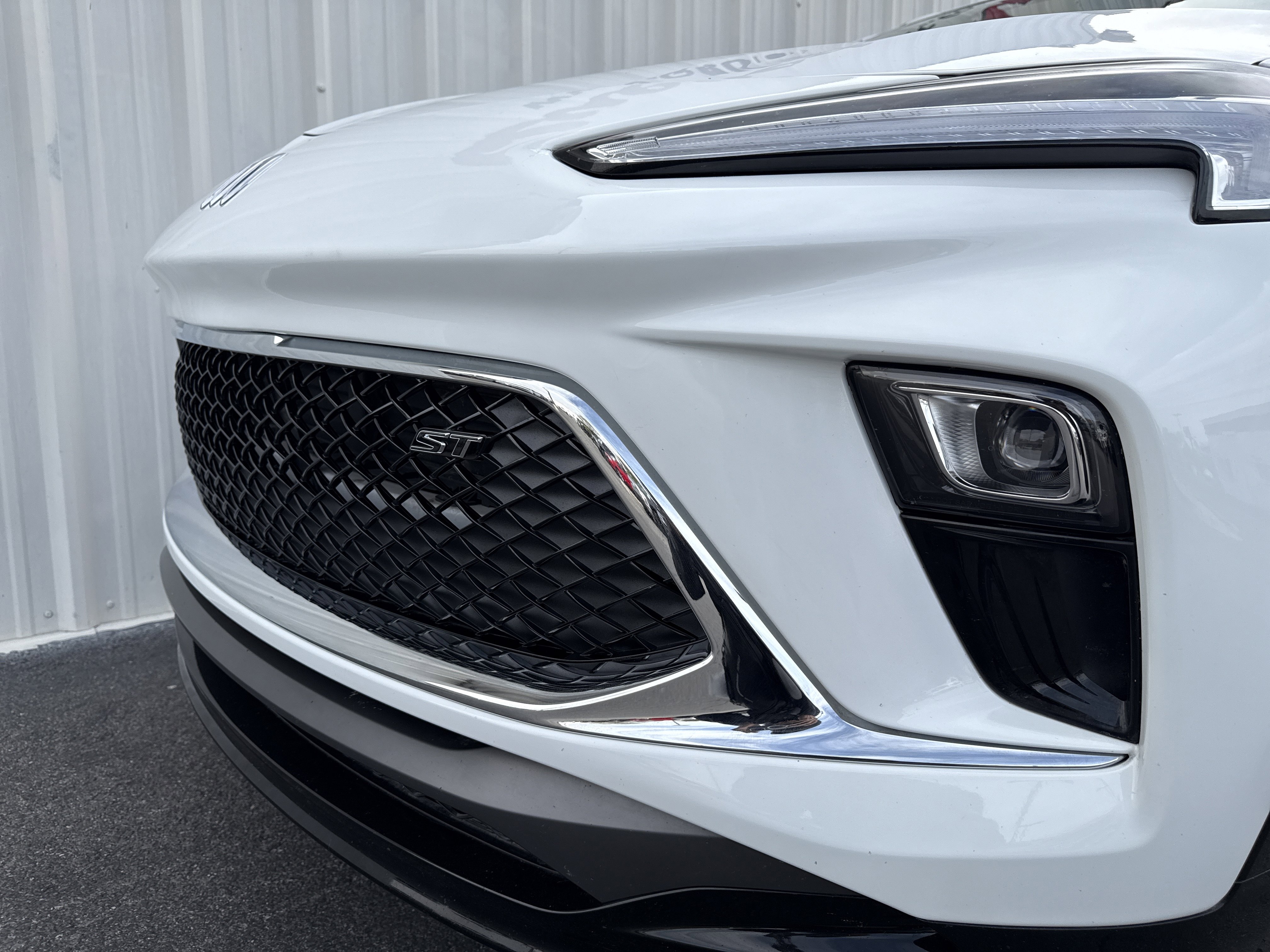 Used 2024 Buick Encore GX Sport Touring image 8