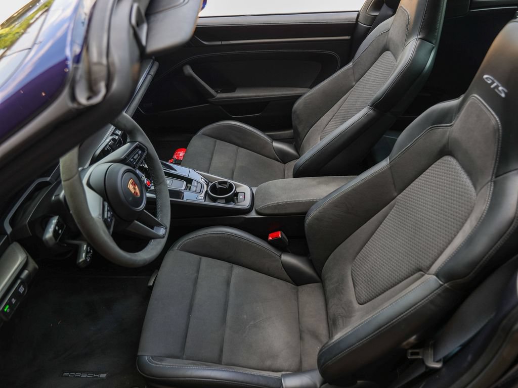 Certified 2025 Porsche 911 Targa 4 GTS AWD/4WD image 17