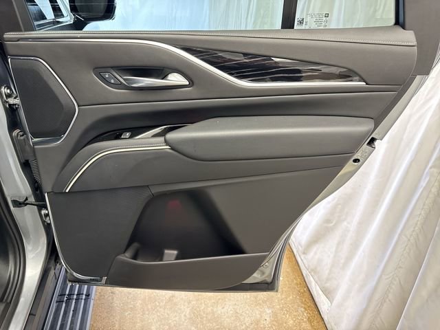 Used 2024 Cadillac Escalade Sport w/ LPO, ONYX Package AWD/4WD image 33