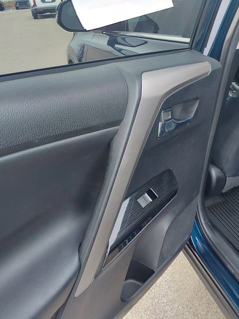 Used 2017 Toyota RAV4 Limited image 20