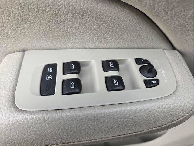 Used 2019 Volvo S60 T5 Momentum w/ Premium Package FWD image 23