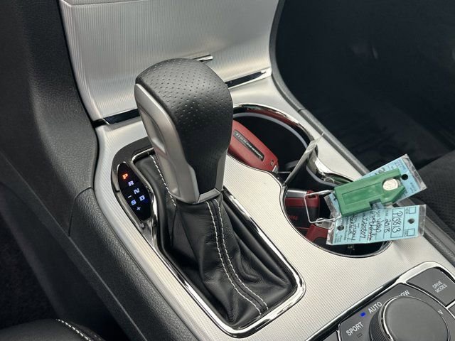 Used 2018 Jeep Grand Cherokee Trackhawk AWD/4WD image 34