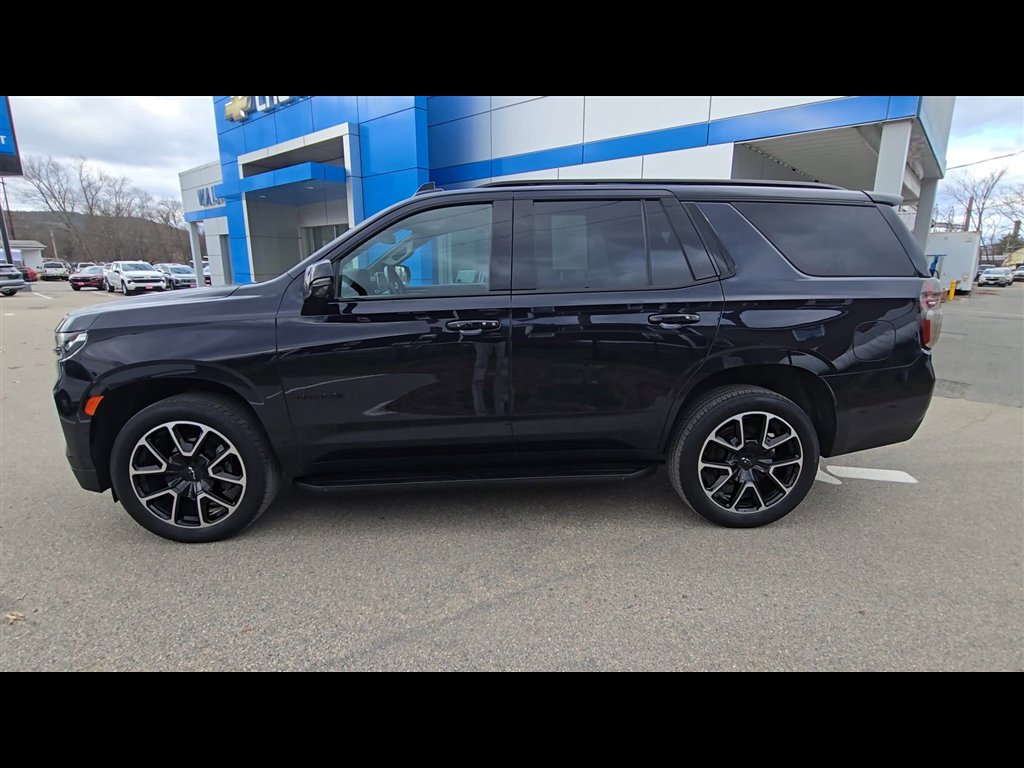 Used 2022 Chevrolet Tahoe RST w/ Luxury Package image 5