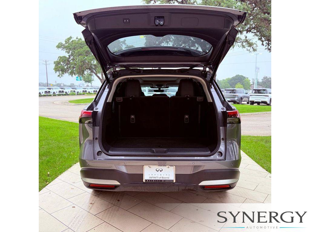 Certified 2026 INFINITI QX60 Luxe w/ Cargo Package FWD image 33