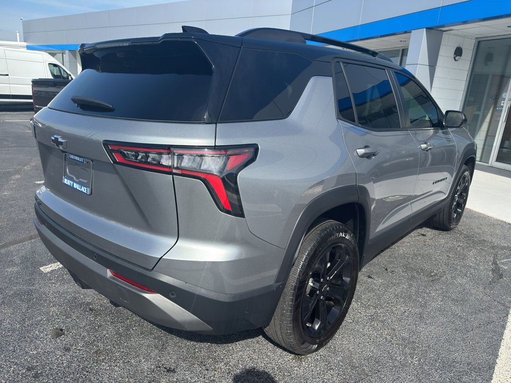 Used 2025 Chevrolet Equinox LT w/ Convenience Package II FWD image 3