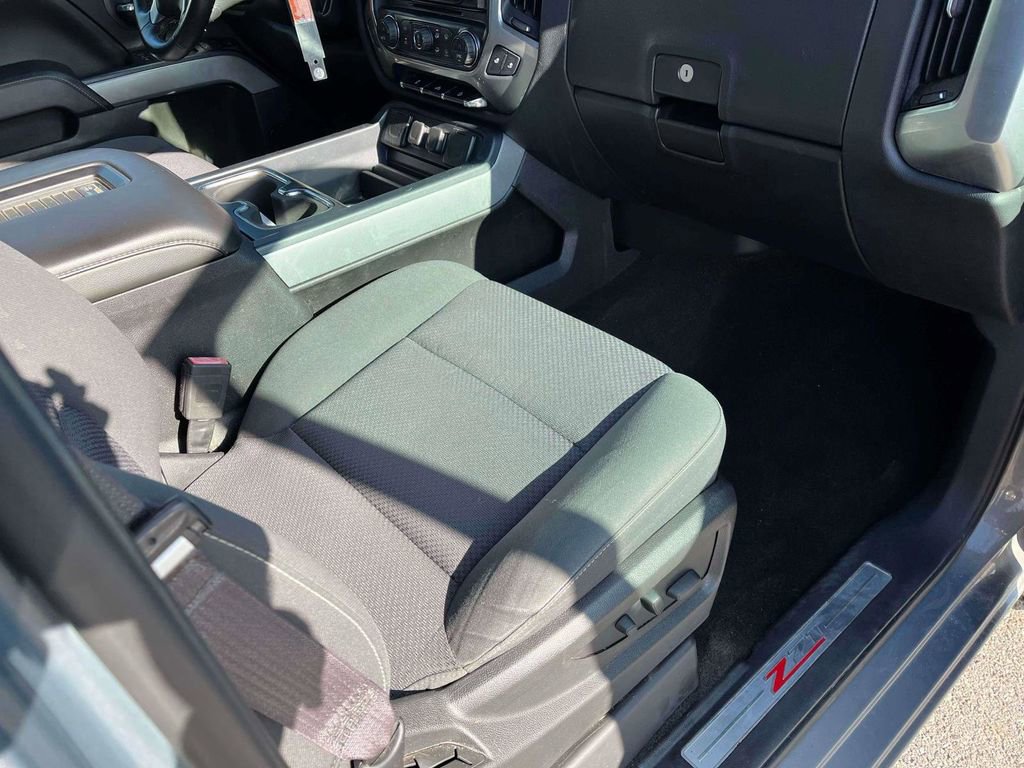 Used 2017 Chevrolet Silverado 1500 LT w/ All Star Edition image 10