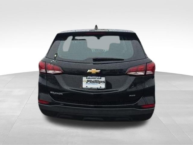 Used 2024 Chevrolet Equinox LS AWD/4WD image 4