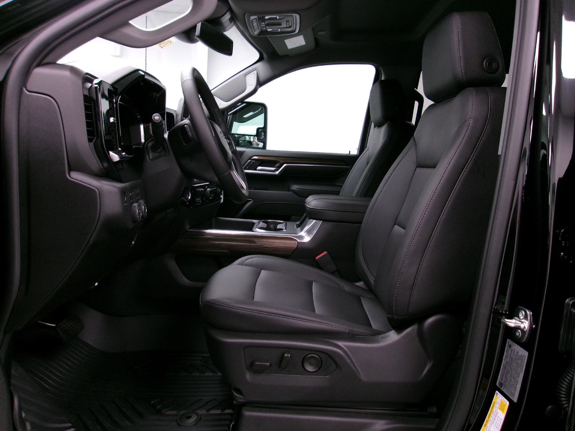 New 2026 Chevrolet Silverado 2500 LT w/ Trail Boss Package image 9