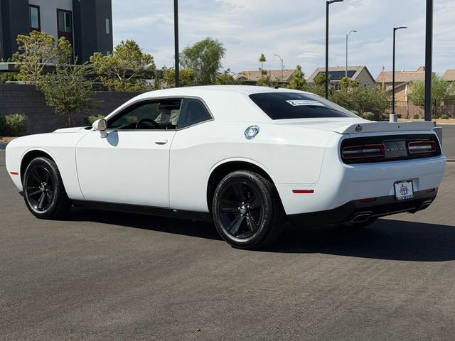Used 2022 Dodge Challenger SXT RWD image 3