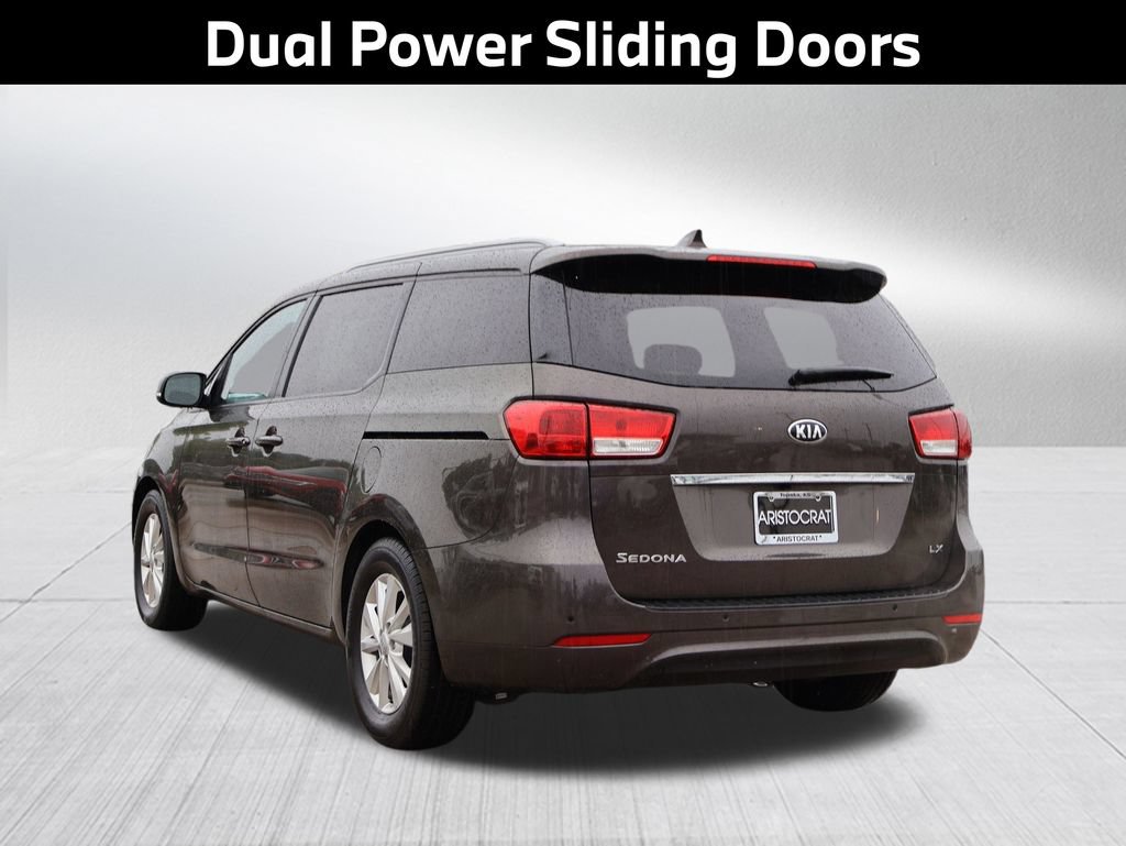 Used 2015 Kia Sedona LX w/ LX Convenience Package FWD image 6