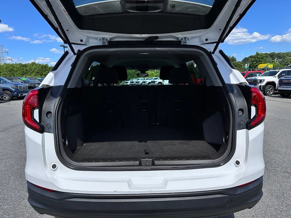 Used 2023 GMC Terrain SLE AWD/4WD image 39