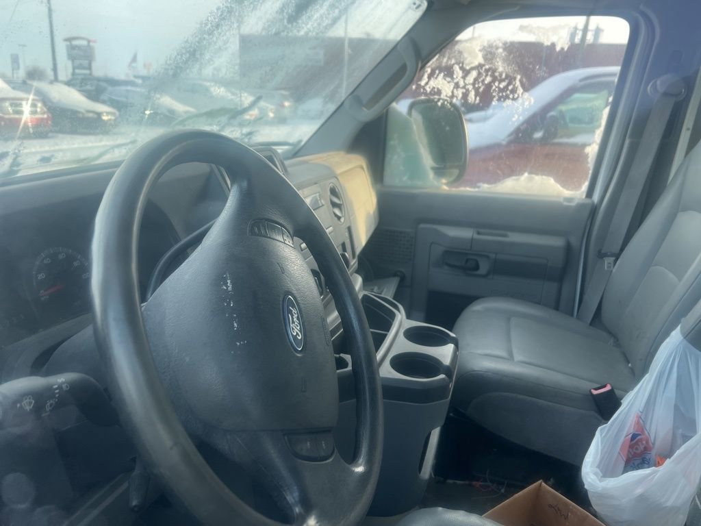 Used 2013 Ford E-350 and Econoline 350 Super Duty image 12