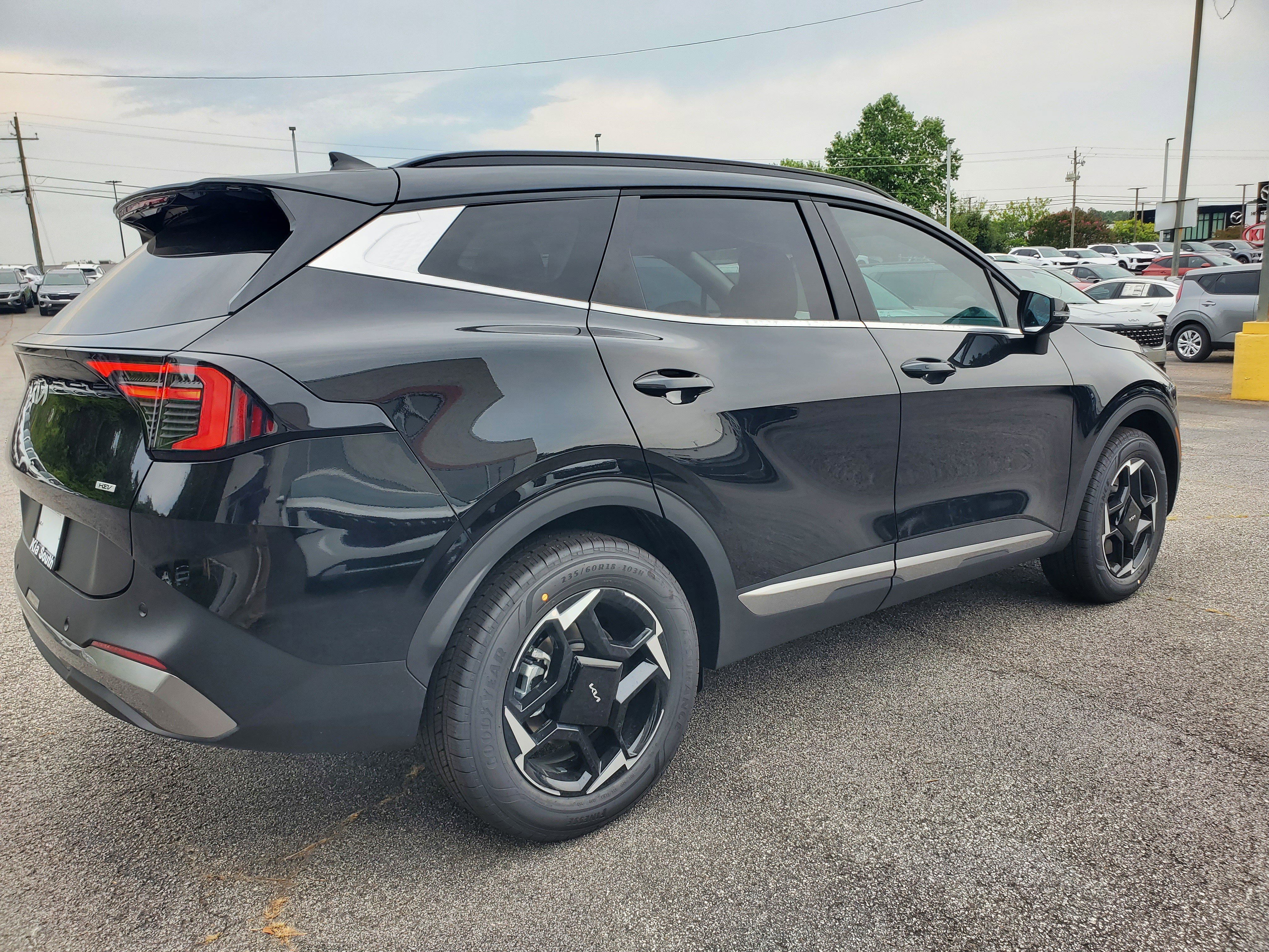 New 2026 Kia Sportage EX image 6