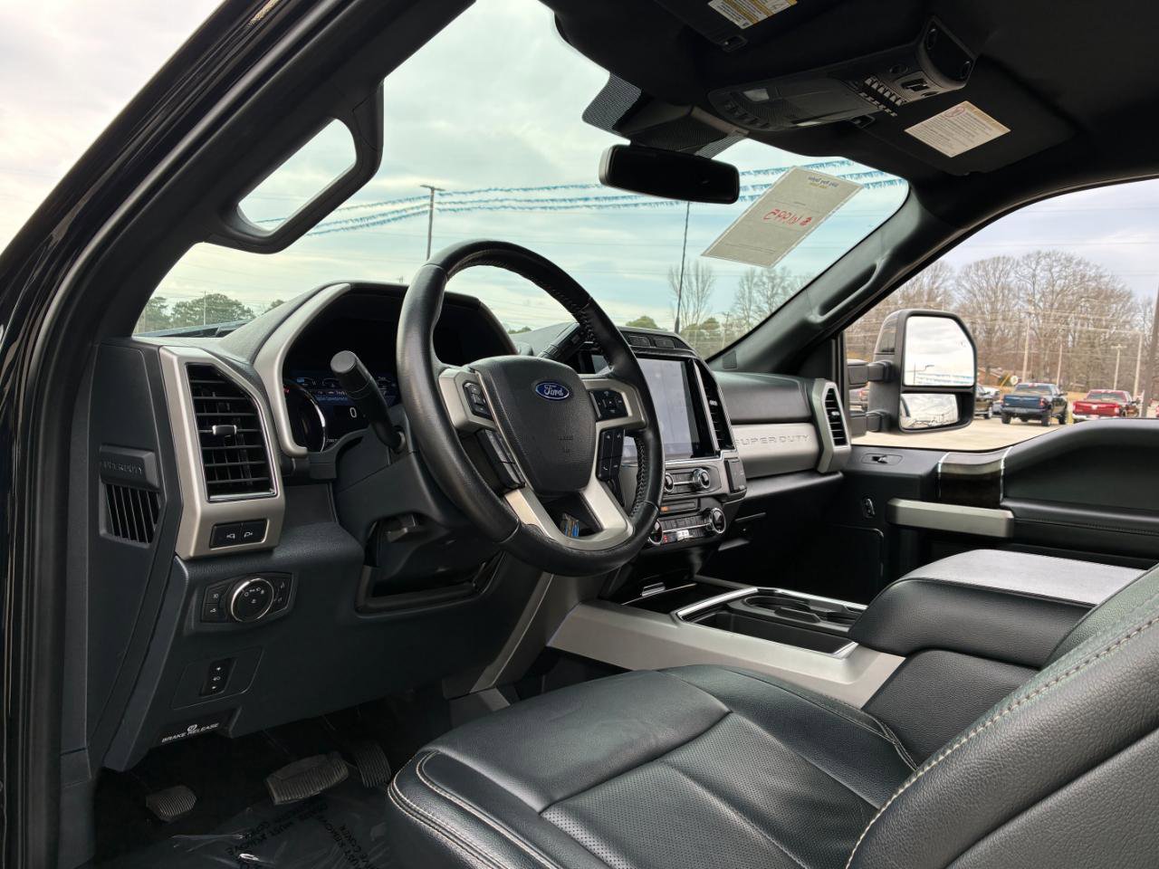 Used 2022 Ford F250 Lariat w/ Tremor Off-Road Package AWD/4WD image 15