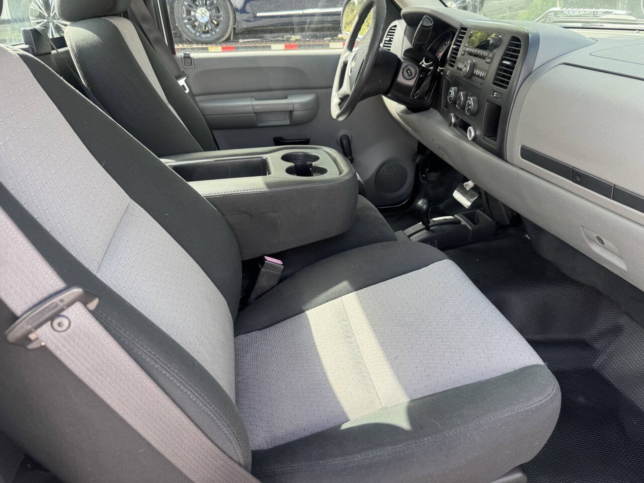 Used 2008 Chevrolet Silverado 1500 W/T w/ Snow Plow Prep Package AWD/4WD image 14