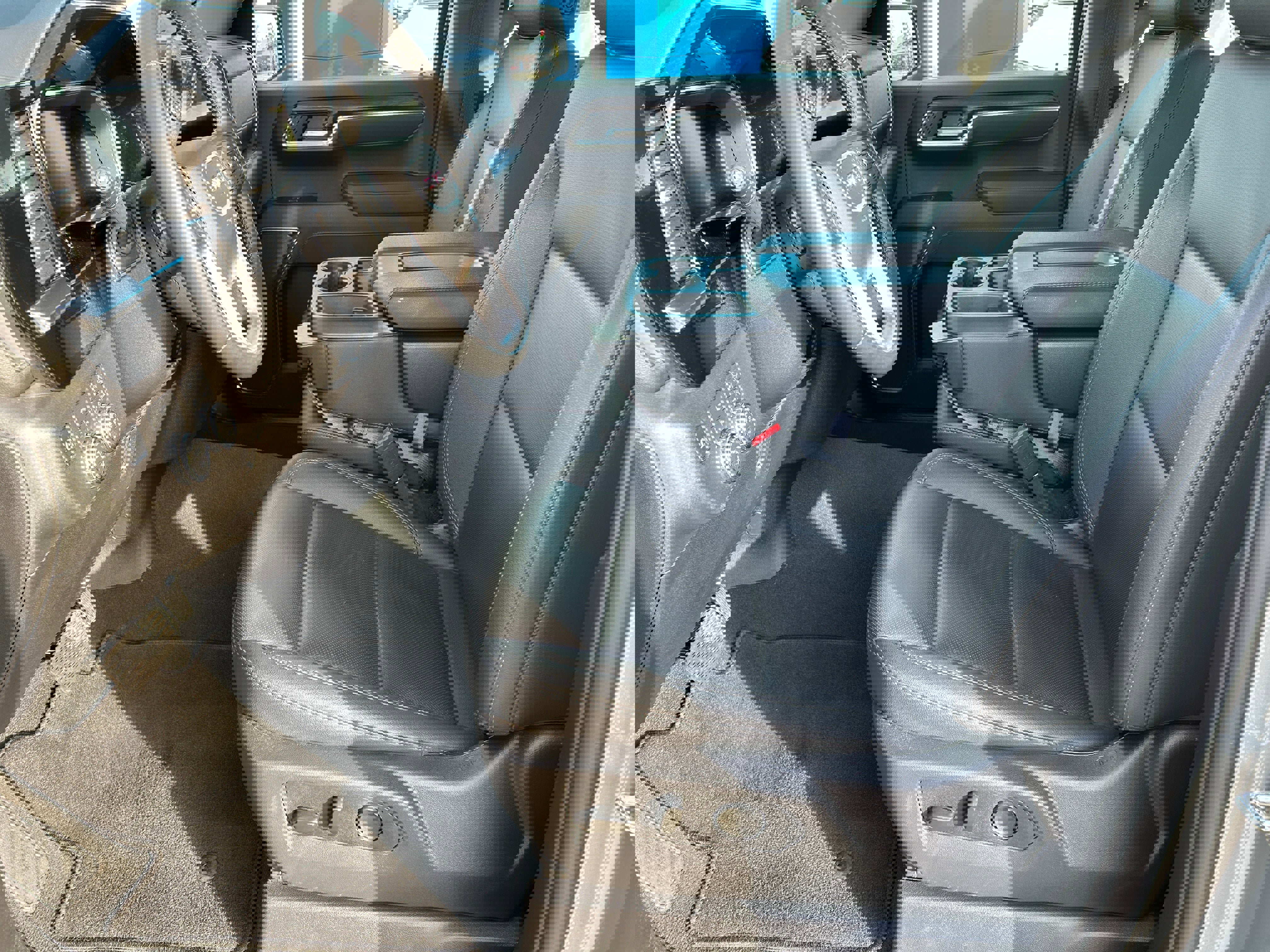 Used 2026 GMC Sierra 1500 SLT AWD/4WD image 16